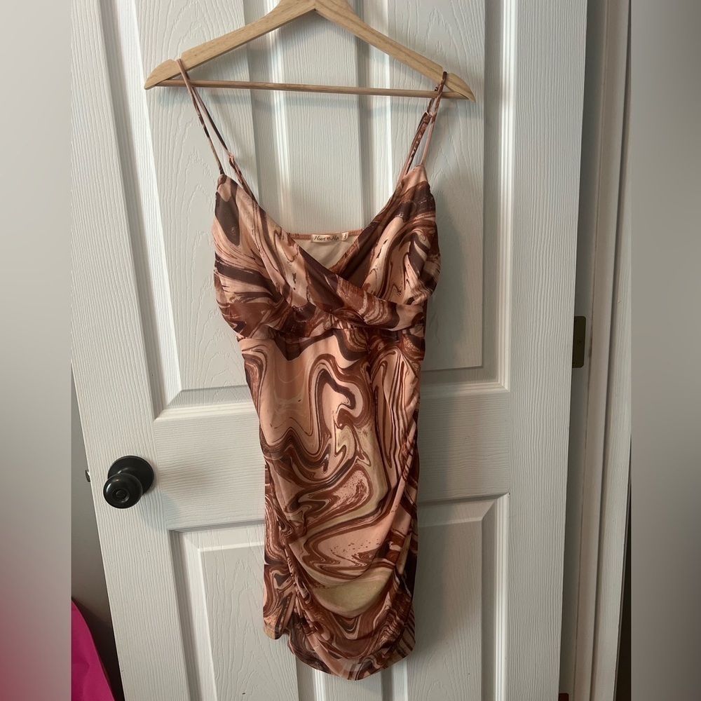 Stunning Swirl Ruched Mini Dress Size Large